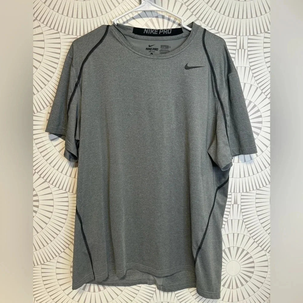 Nike‎ Men’s DriFit shirt size XL